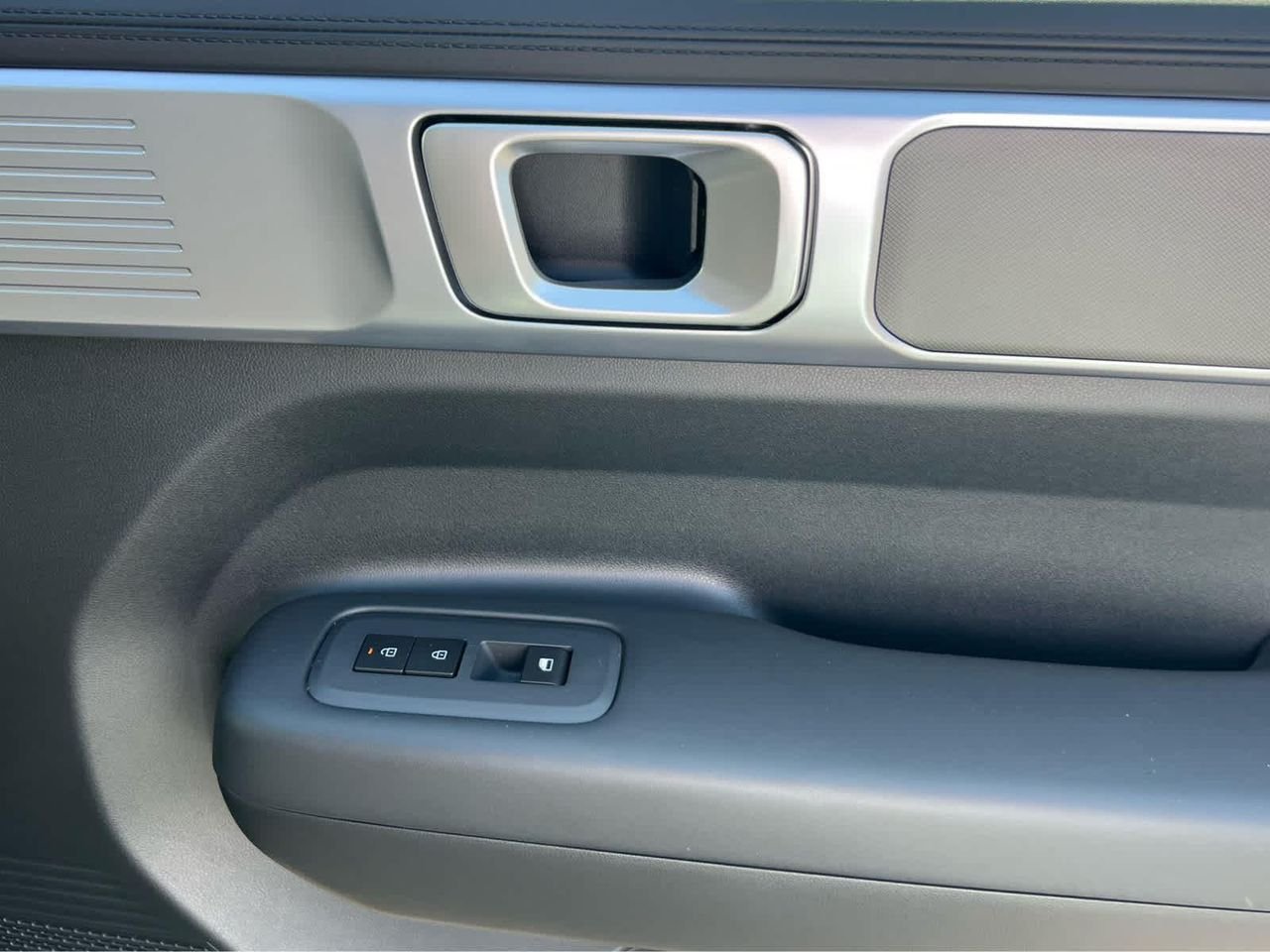 New 2026 Ecotronic Gray Hyundai SE image 17
