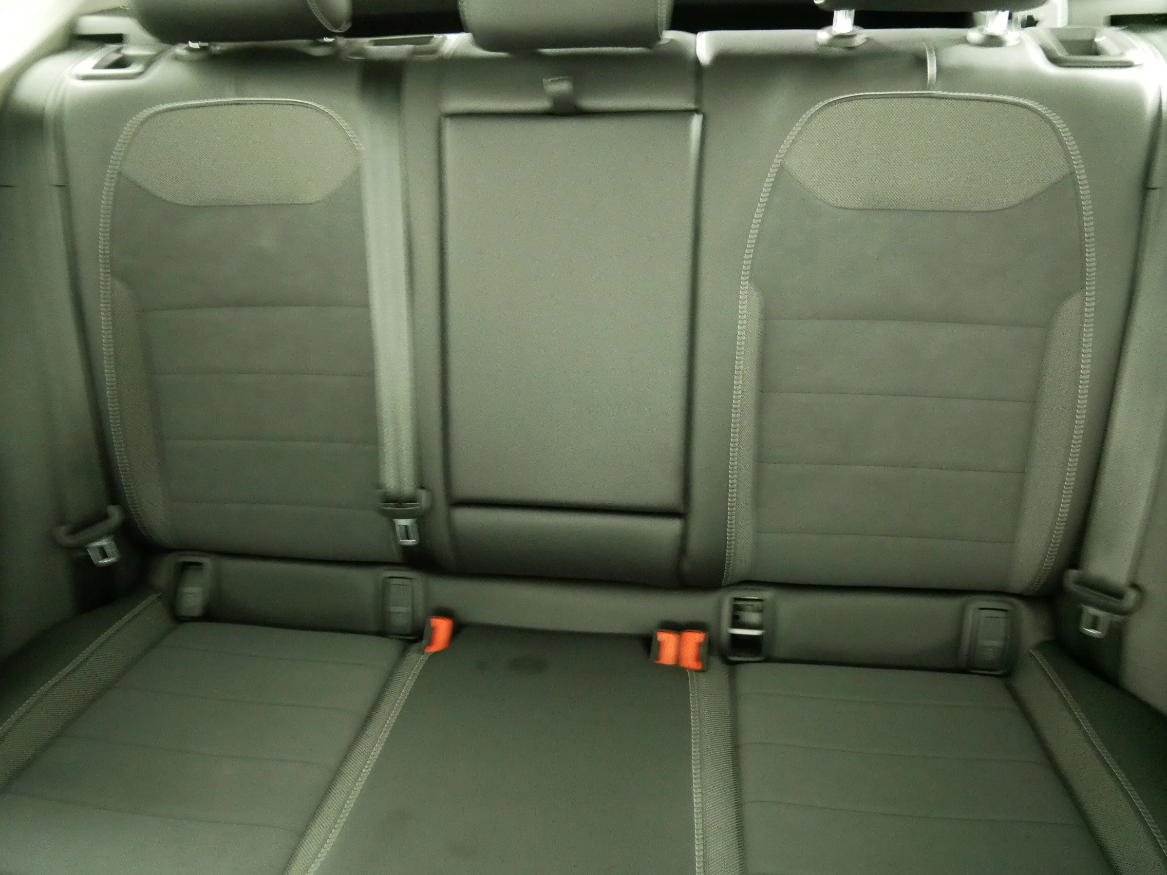Certified Used 2023 Pure White Volkswagen SE image 13