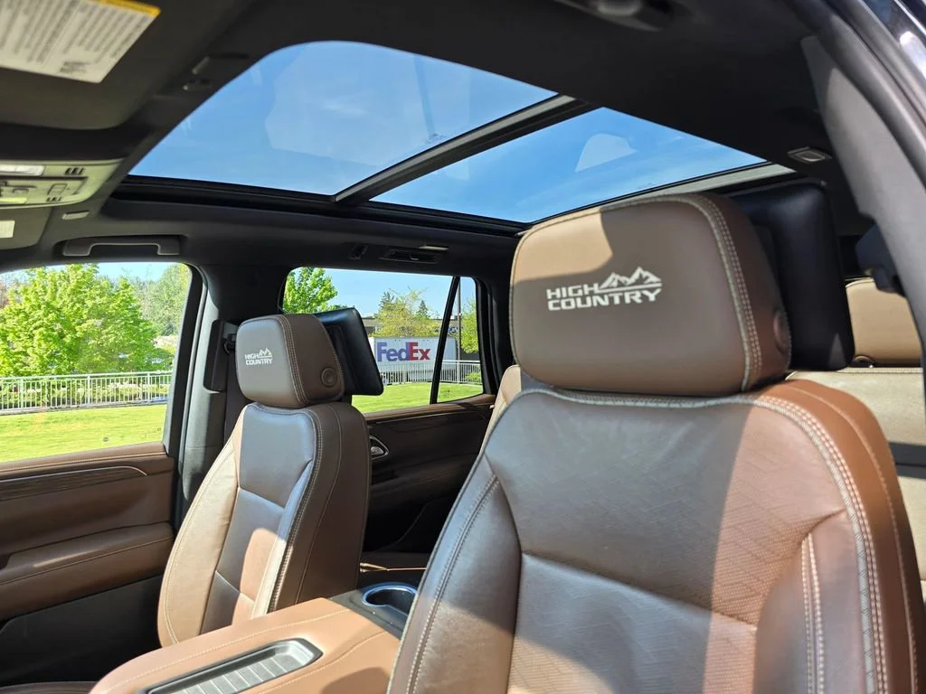 Used 2021 Black Chevrolet High Country image 27