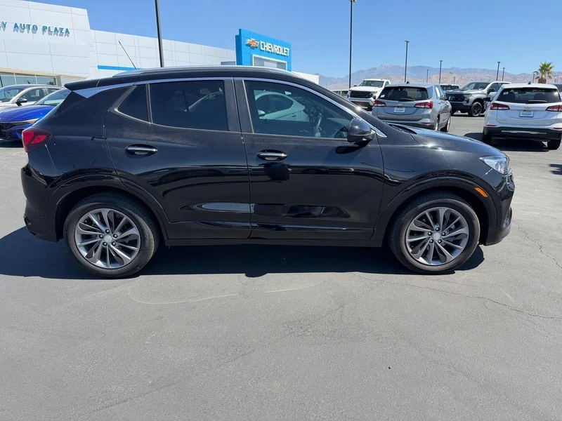Used 2023 EBONY TWILIGHT METALLIC Buick Select image 2