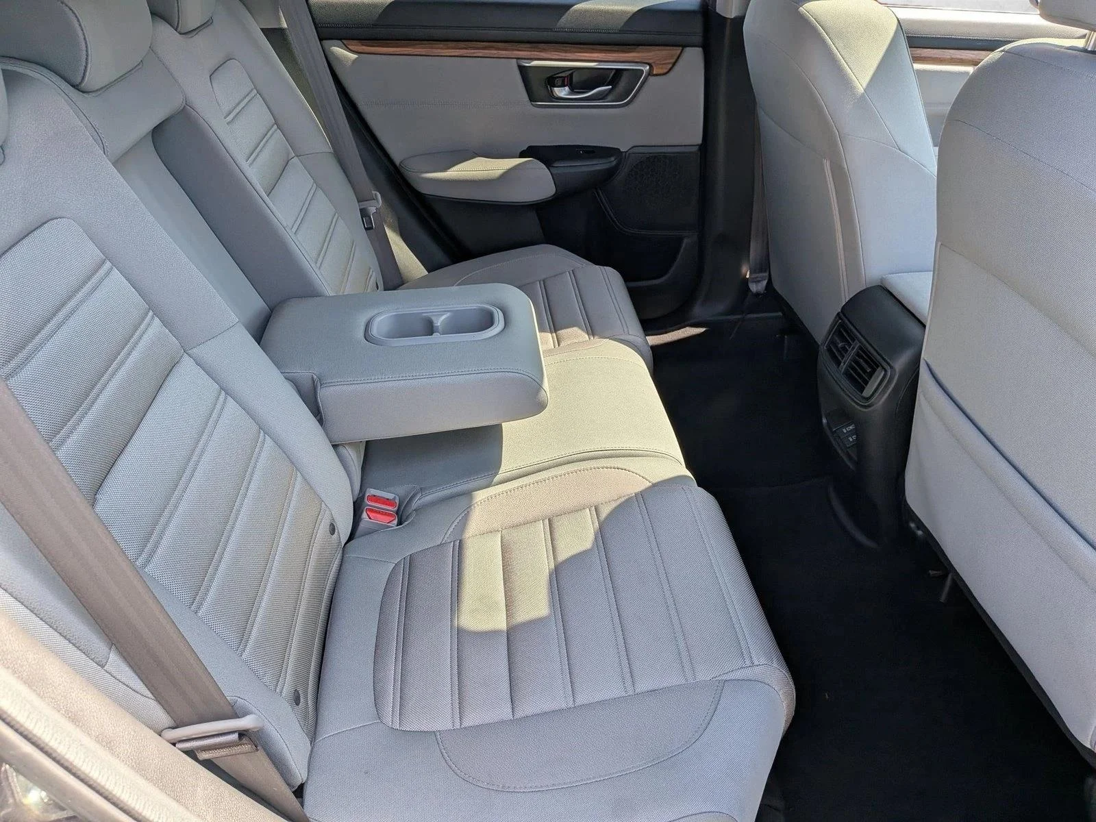 Used 2018 Silver/Gray Honda EX image 19