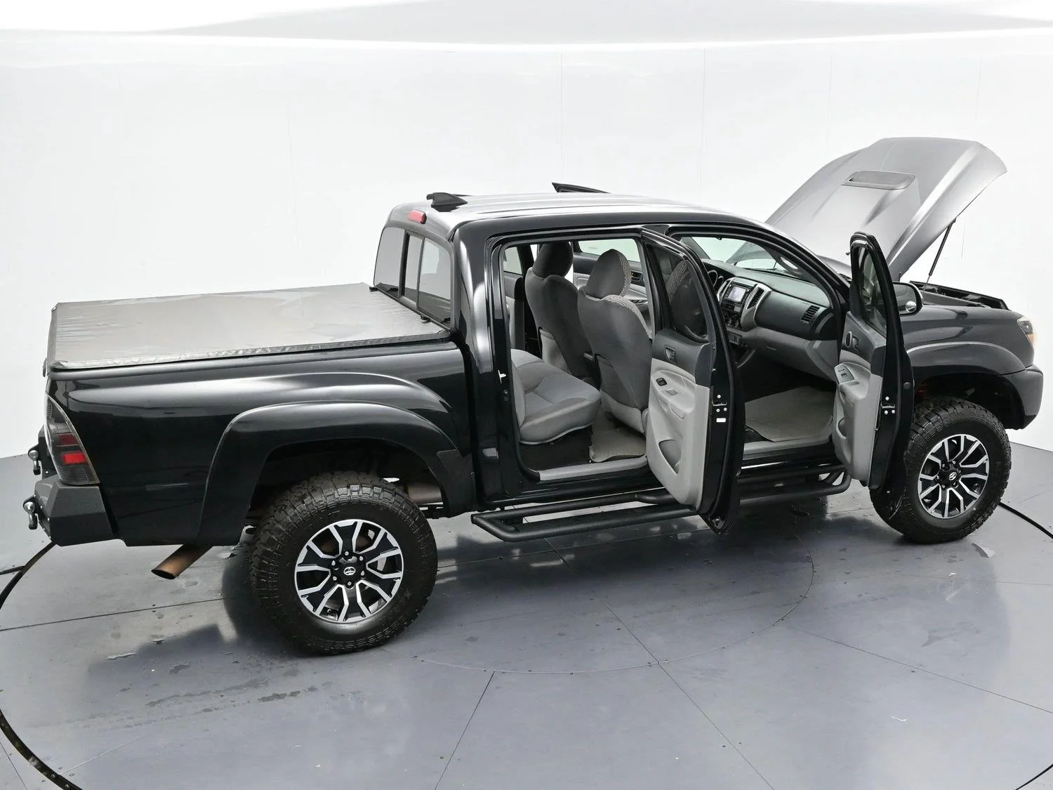 Used 2014 Black Toyota 4WD Double Cab V6 MT (Natl) image 38