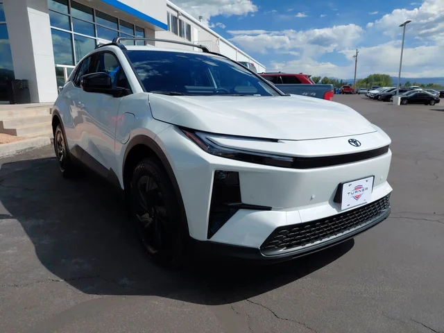 2026 Toyota C-HR SE