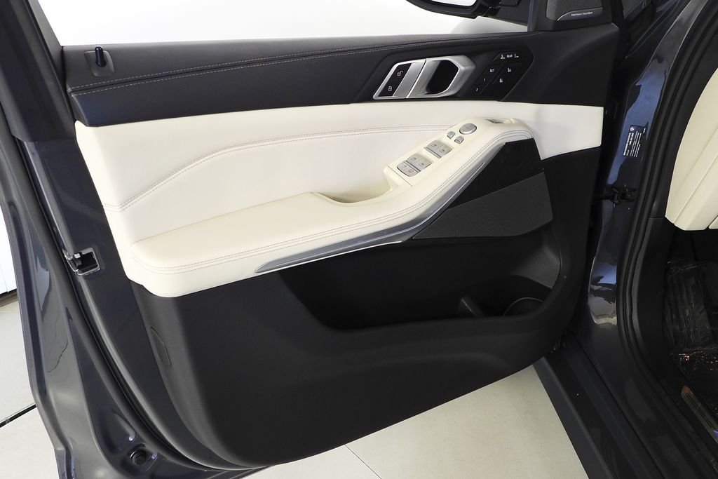 Used 2023 Dravit Gray Metallic BMW ALPINA XB7 image 11
