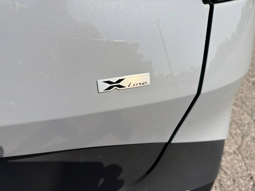 Used 2025 Wolf Gray Kia X-Line image 7