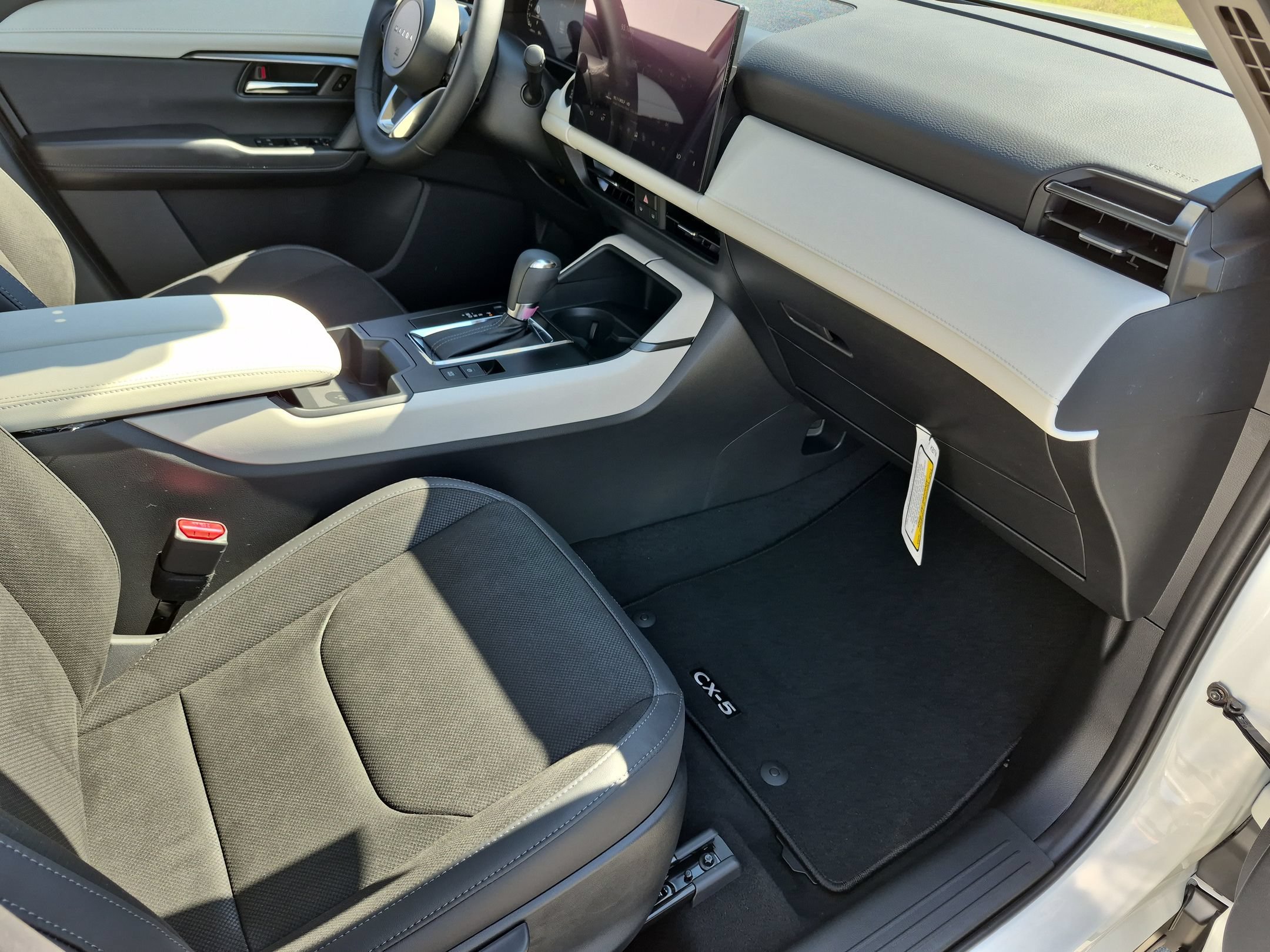 New 2026 Rhodium White Metallic Mazda 2.5 S Preferred AWD image 32