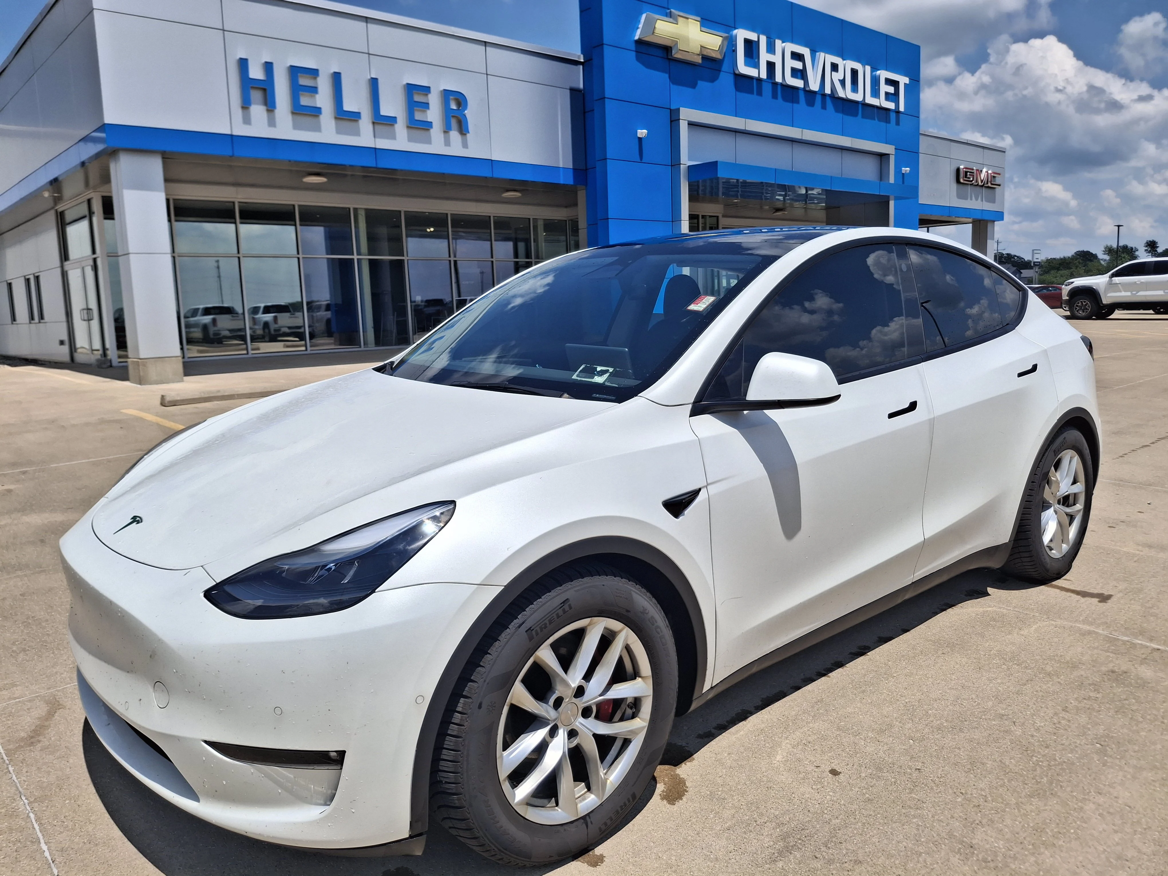 Used 2022 White Tesla Performance image 3