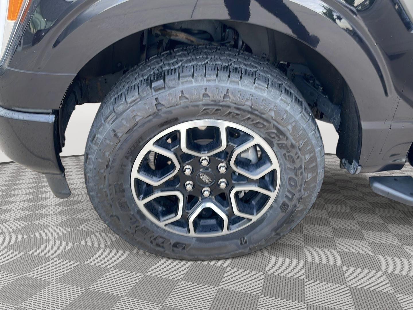 Used 2022 Agate Black Ford XLT image 21