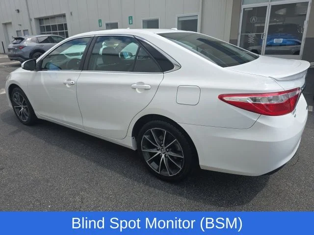 Used 2017 White Toyota XSE image 5