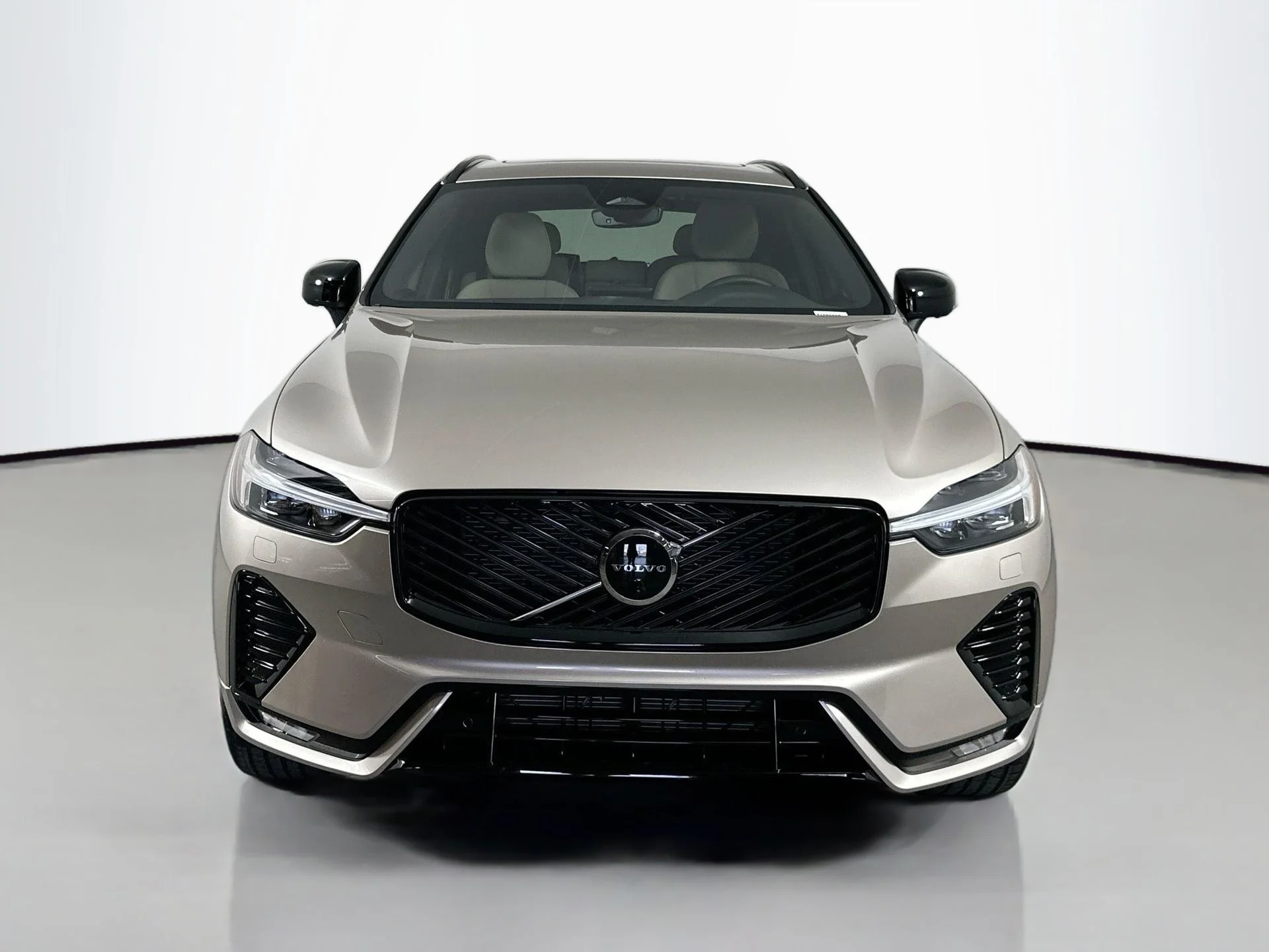 New 2026 Bright Dusk Volvo Plus image 2