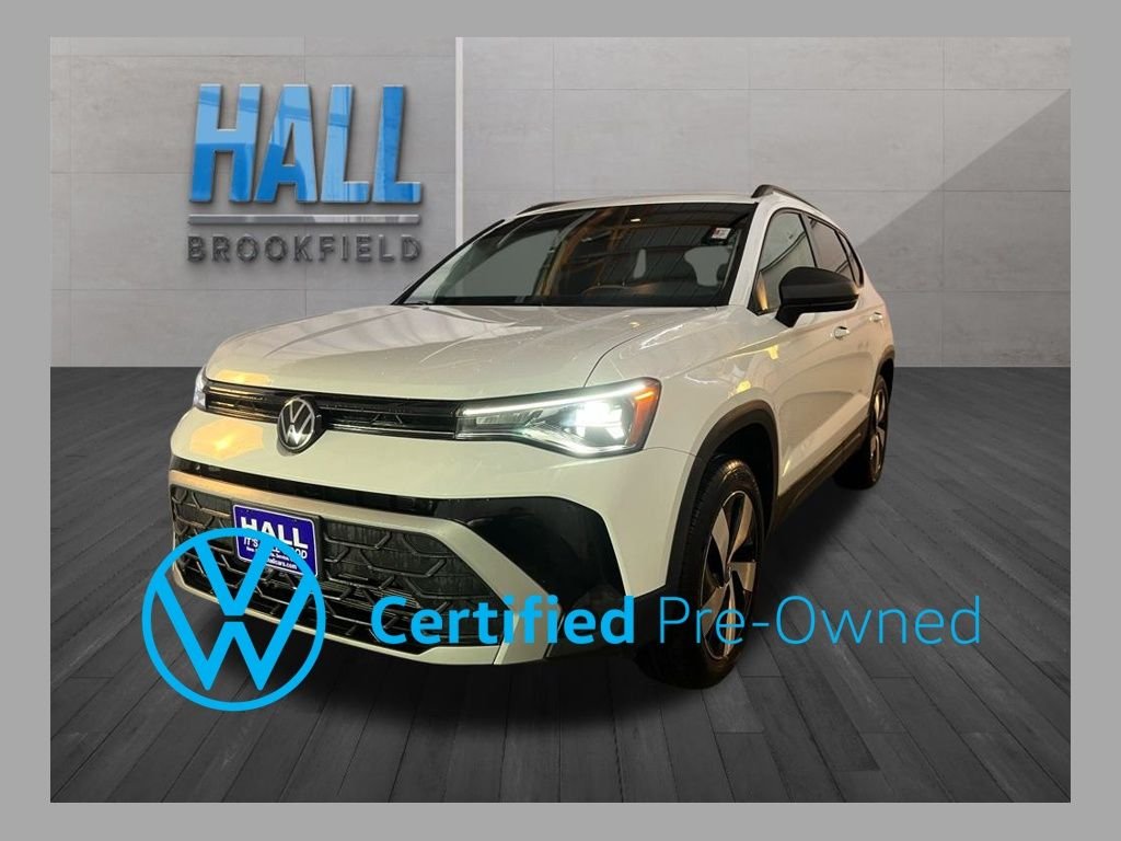 2025 Volkswagen Taos 1.5T S 4Motion's photo