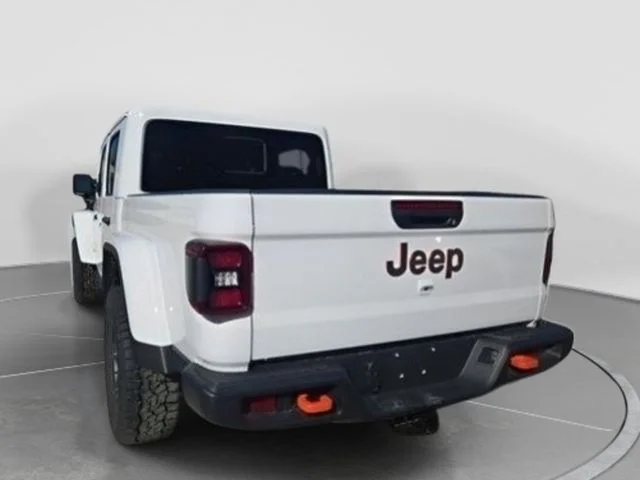 New 2026 Bright White Clear-Coat Exterior Paint Jeep Mojave image 7