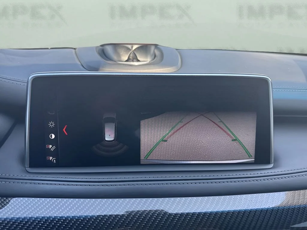 Used 2018  BMW  image 21