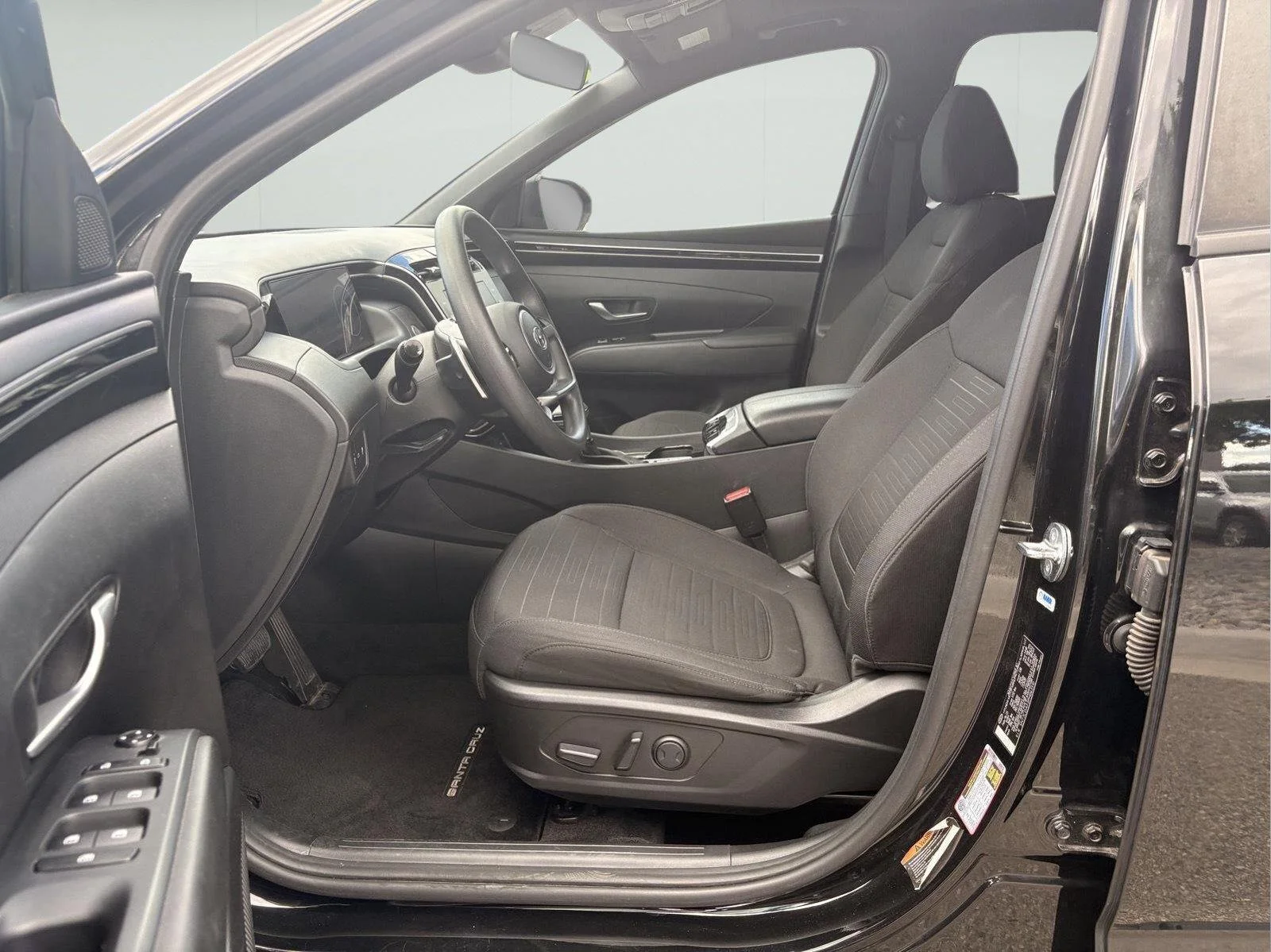Used 2023 Phantom Black Hyundai NIGHT image 9