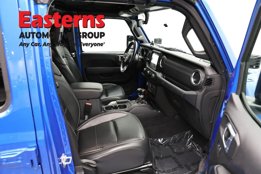Used 2021 Blue Jeep Overland image 21
