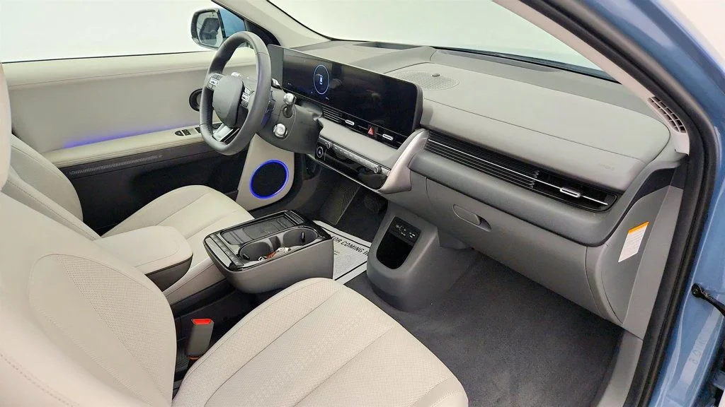 Used 2025 Lucid Blue Hyundai Limited RWD *Ltd Avail* image 25