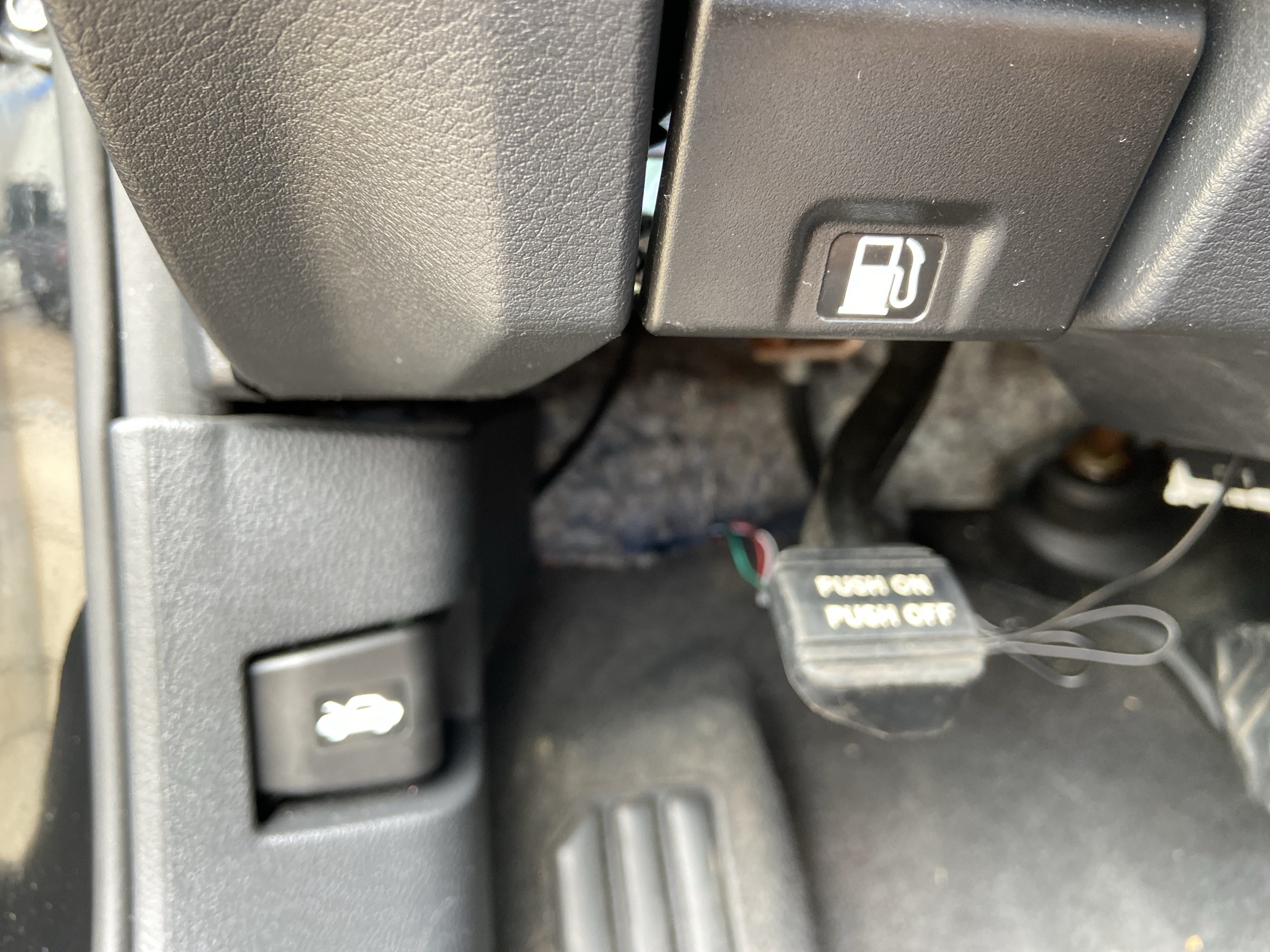 Used 2022 Super Black Nissan 2.5 SV image 45