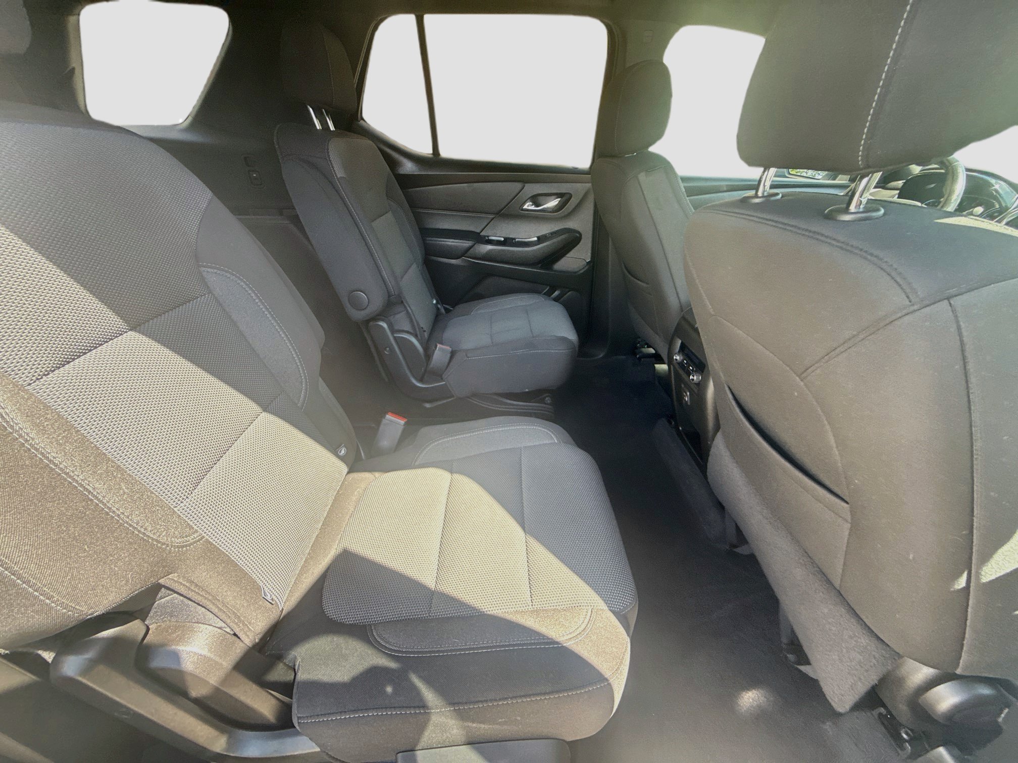 Used 2022 Summit White Chevrolet LT Cloth image 26