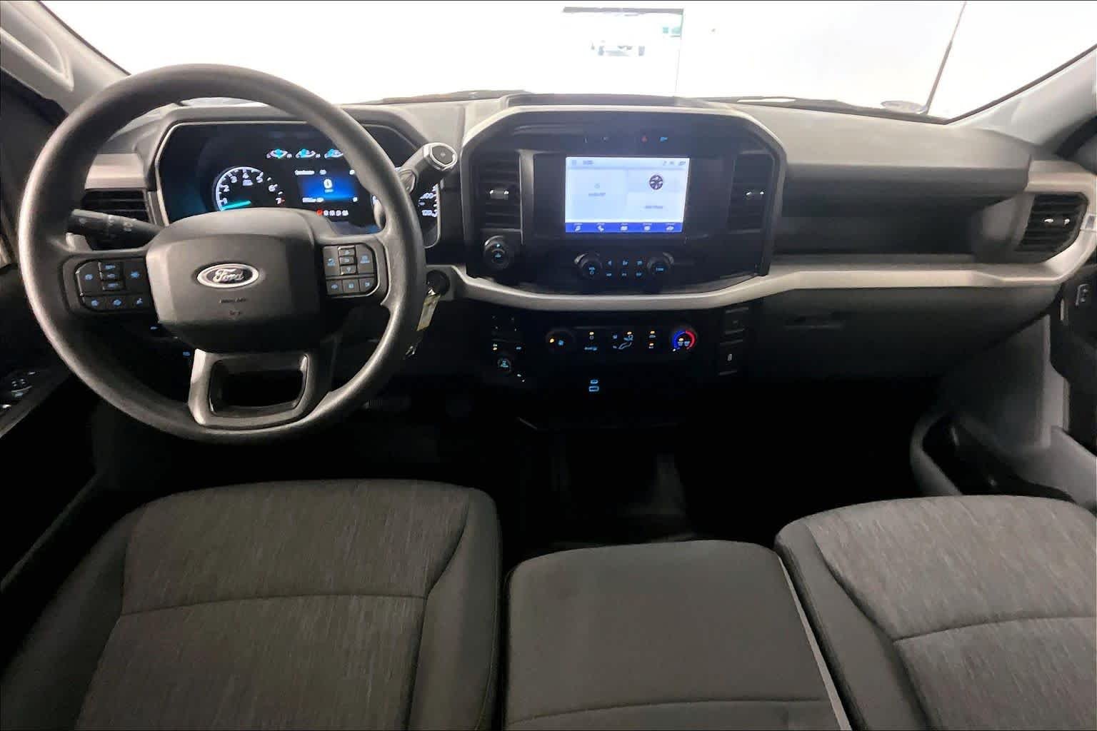 Used 2022 Oxford White Ford XL image 44