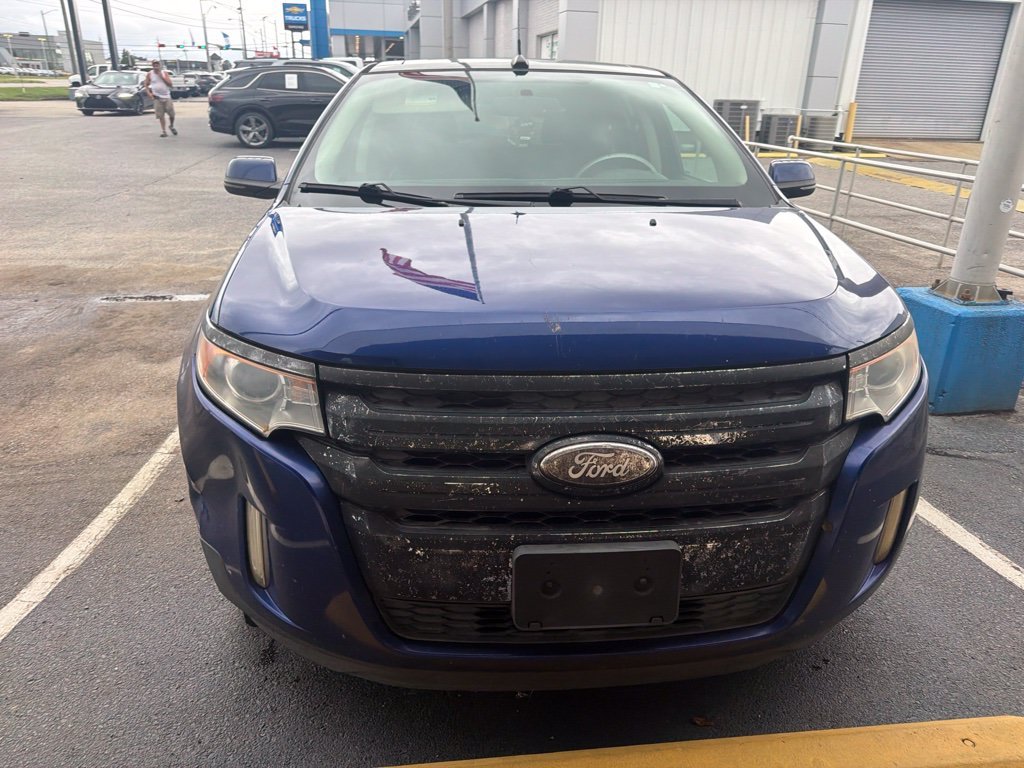 Used 2013 Blue Ford SEL image 9