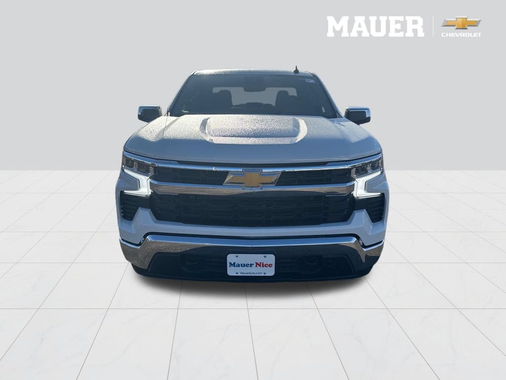 New 2026 Summit White Chevrolet LT image 9