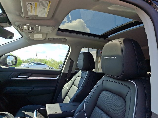 2026 GMC Terrain Denali - Photo 14