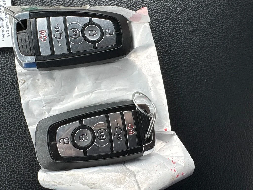 Used 2023 Blue Ford XLT image 12