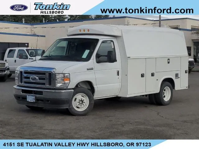 2024 Ford E-Series DRW E-350 Super Duty 138 in WB's photo