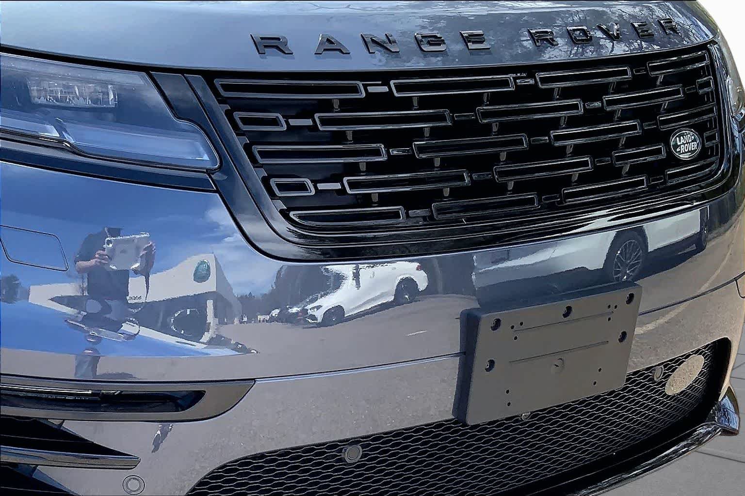 Used 2026 Varesine Blue Metallic Land Rover Dynamic SE image 29