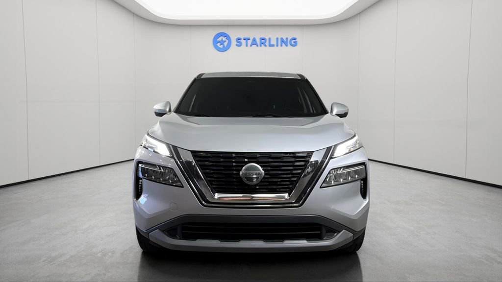 Used 2021 Silver Nissan SV FWD image 15