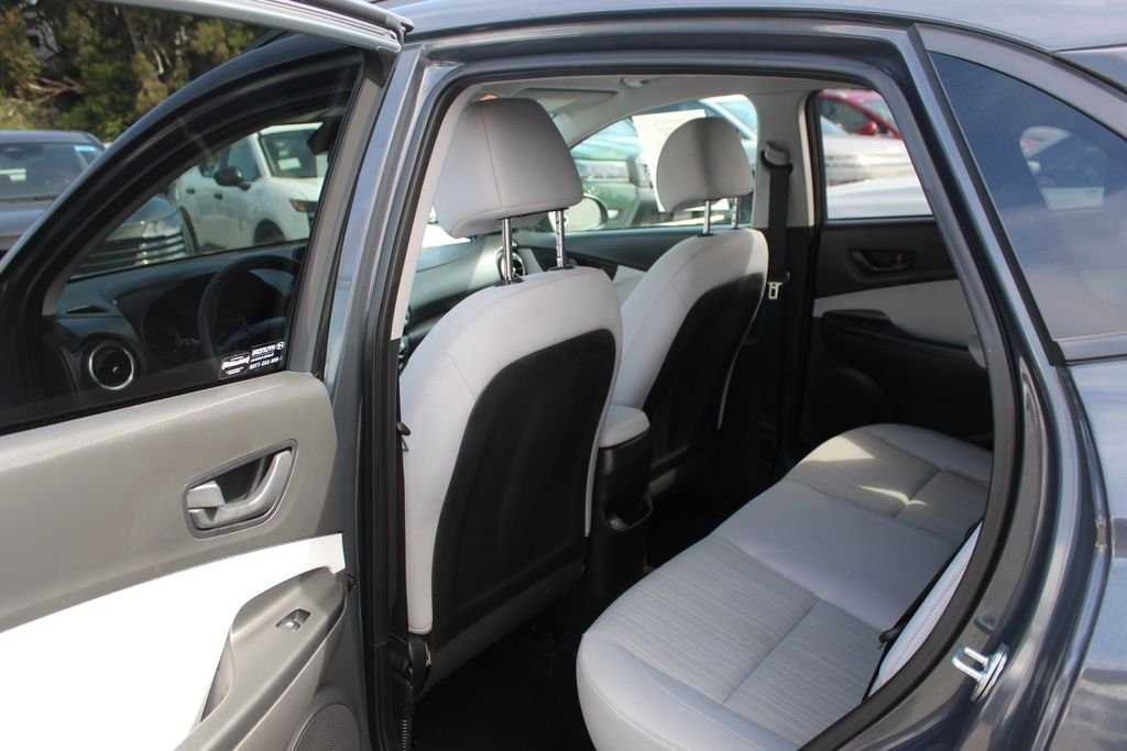 Used 2023 Gray Hyundai SEL image 15