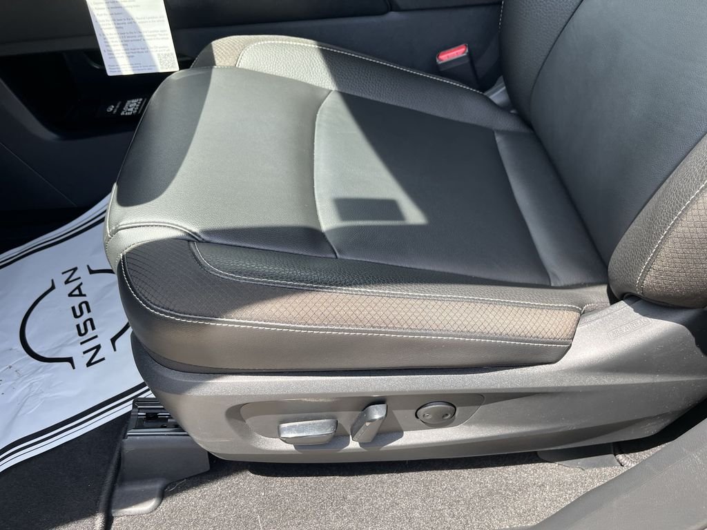 Used 2025 Gray Nissan SL image 12