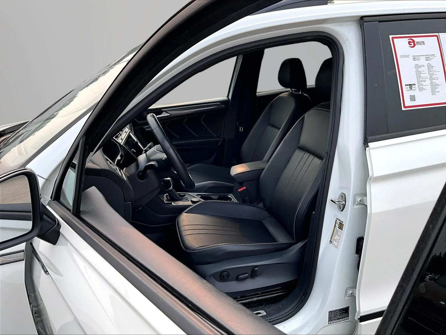 Used 2023 White Volkswagen 2.0T SE R-Line Black image 23