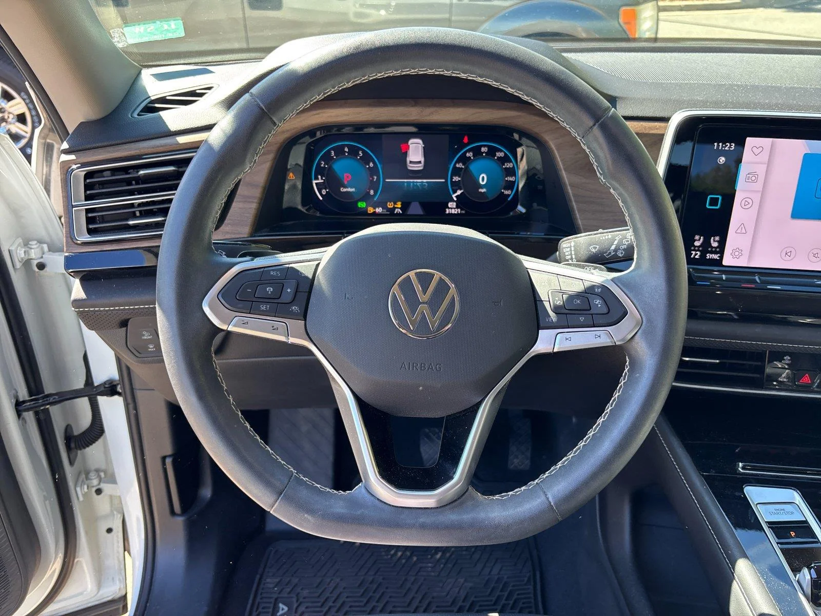 Certified Used 2024 Pure White Volkswagen 2.0T SE w/Technology image 17