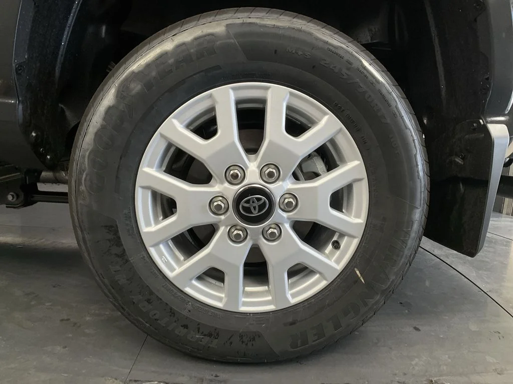 2026 Toyota Tacoma SR5 - Photo 25