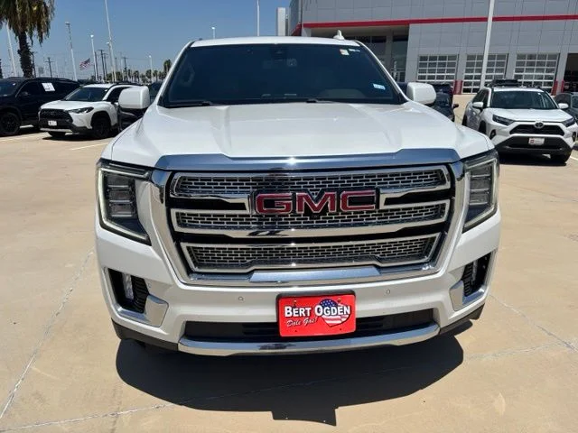 Used 2021 White GMC SLT image 2