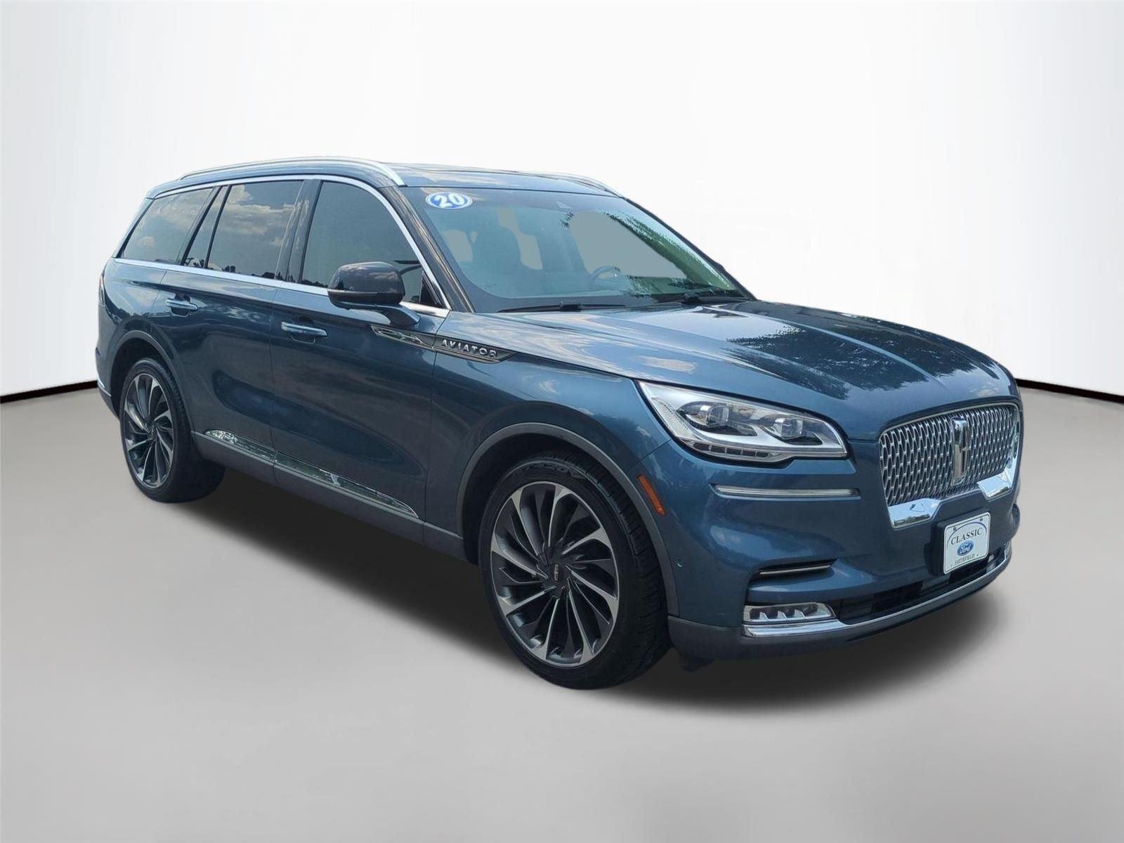 Used 2020 Blue Diamond Metallic Lincoln Reserve image 7