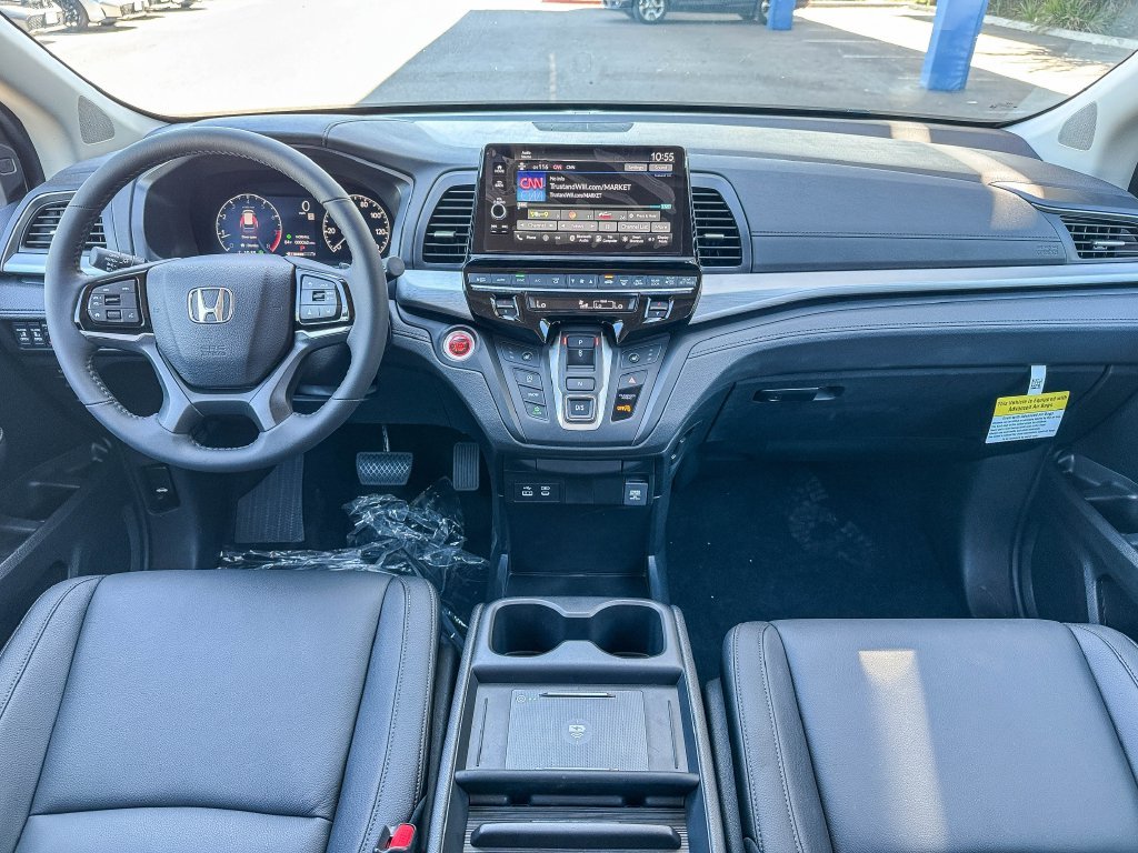 New 2026 Platinum White Pearl Honda EX-L image 15