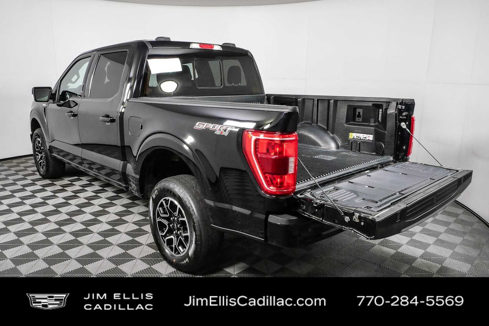 Used 2023 Agate Black Ford XLT image 31