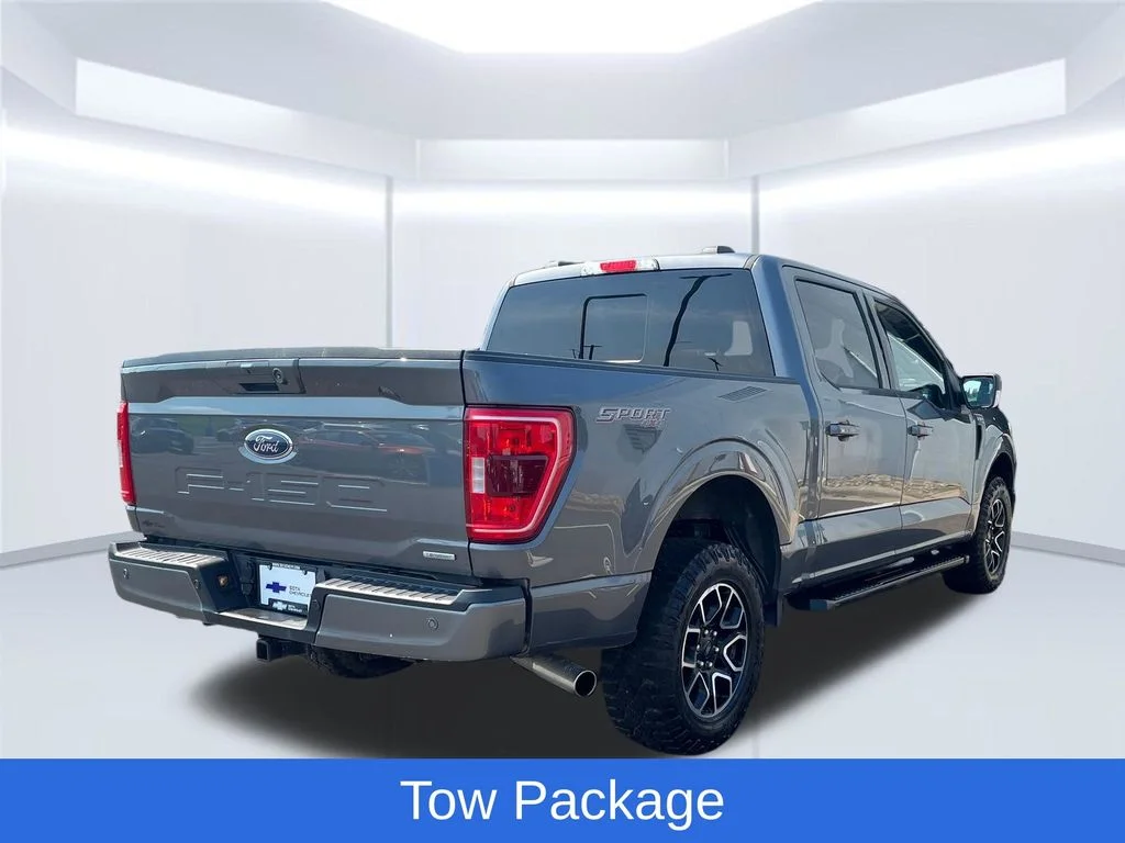 Used 2023  Ford XLT image 6