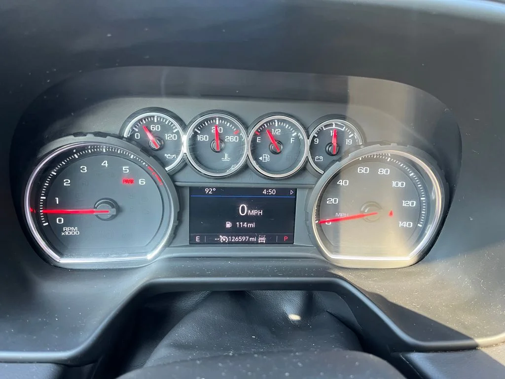 Used 2021  Chevrolet RST image 10