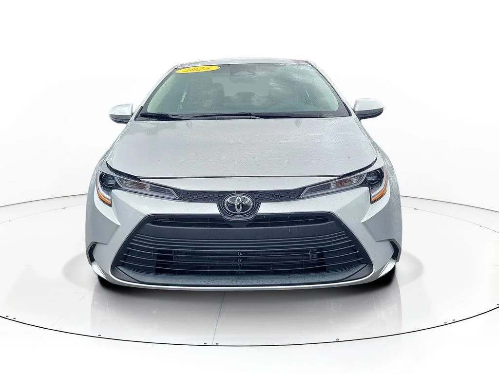 Used 2025 Silver Toyota LE image 3