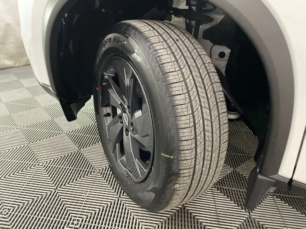 New 2026 Everest White Pearl Tricoat Nissan SV image 28