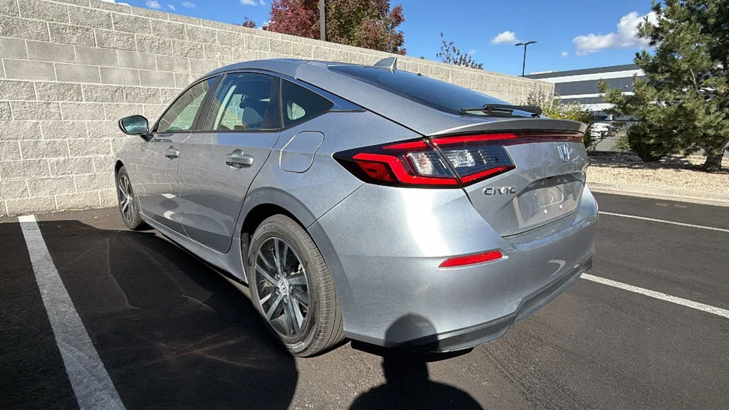 Used 2024 Silver Metallic Honda LX image 3