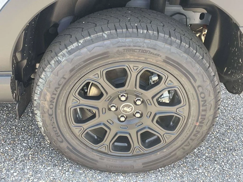 New 2026 Gray Ford Badlands image 9