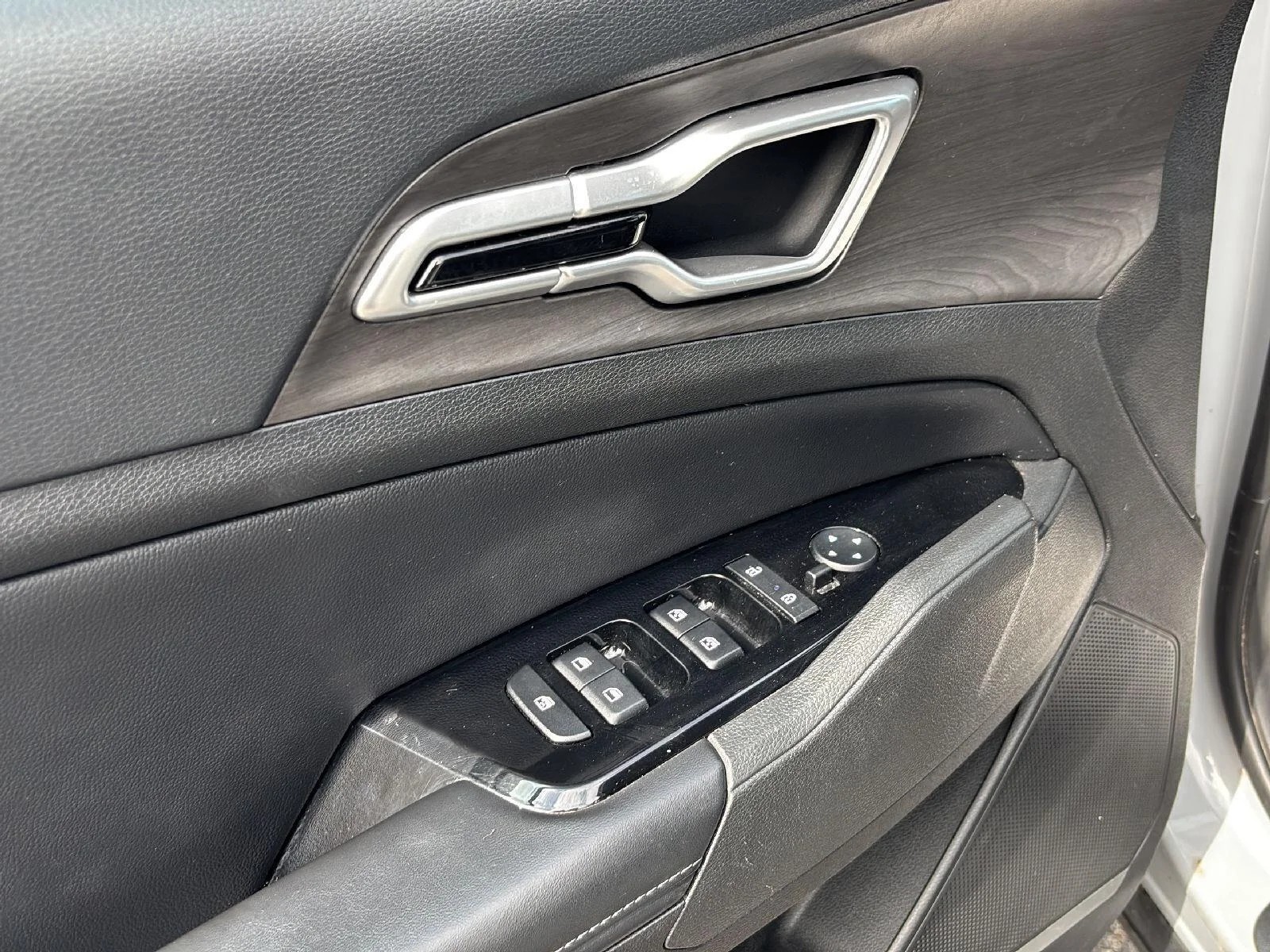 Used 2023  Kia X-Line image 14