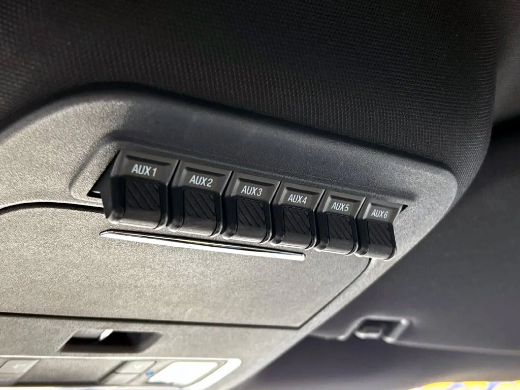 Used 2022 Blue Metallic Ford Tremor image 39