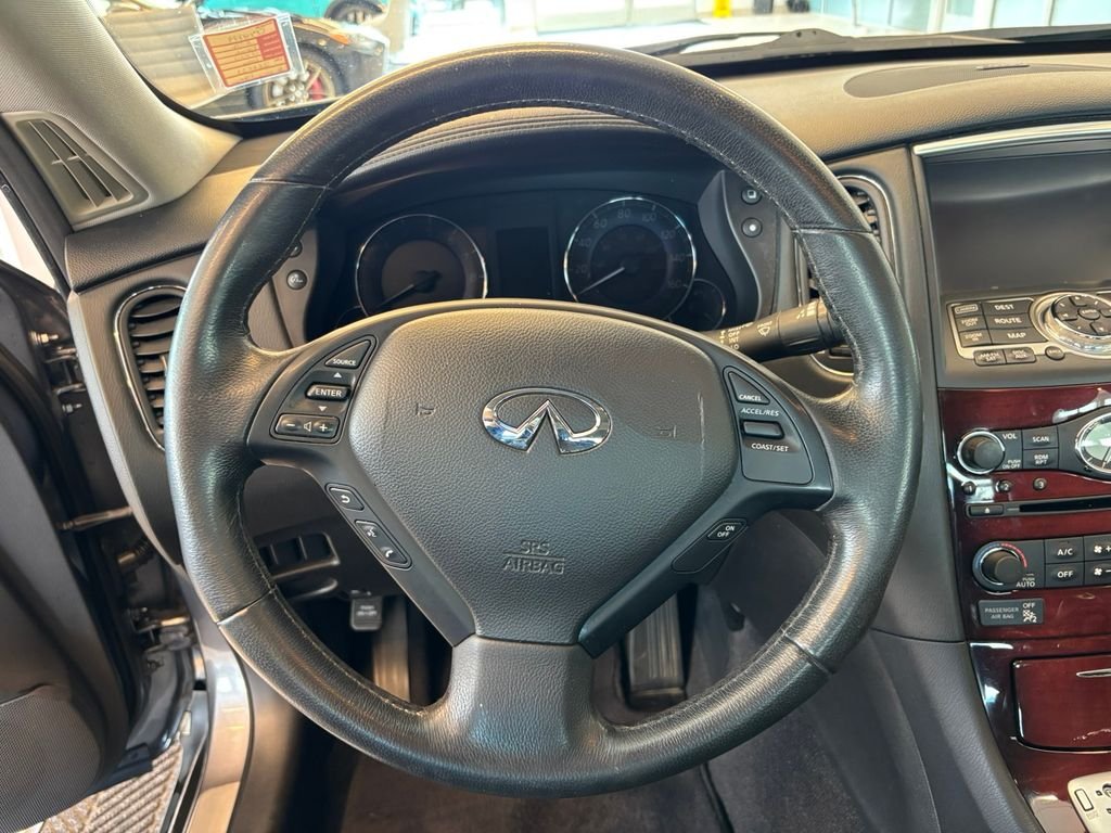 Used 2016 Graphite Shadow INFINITI Base image 17