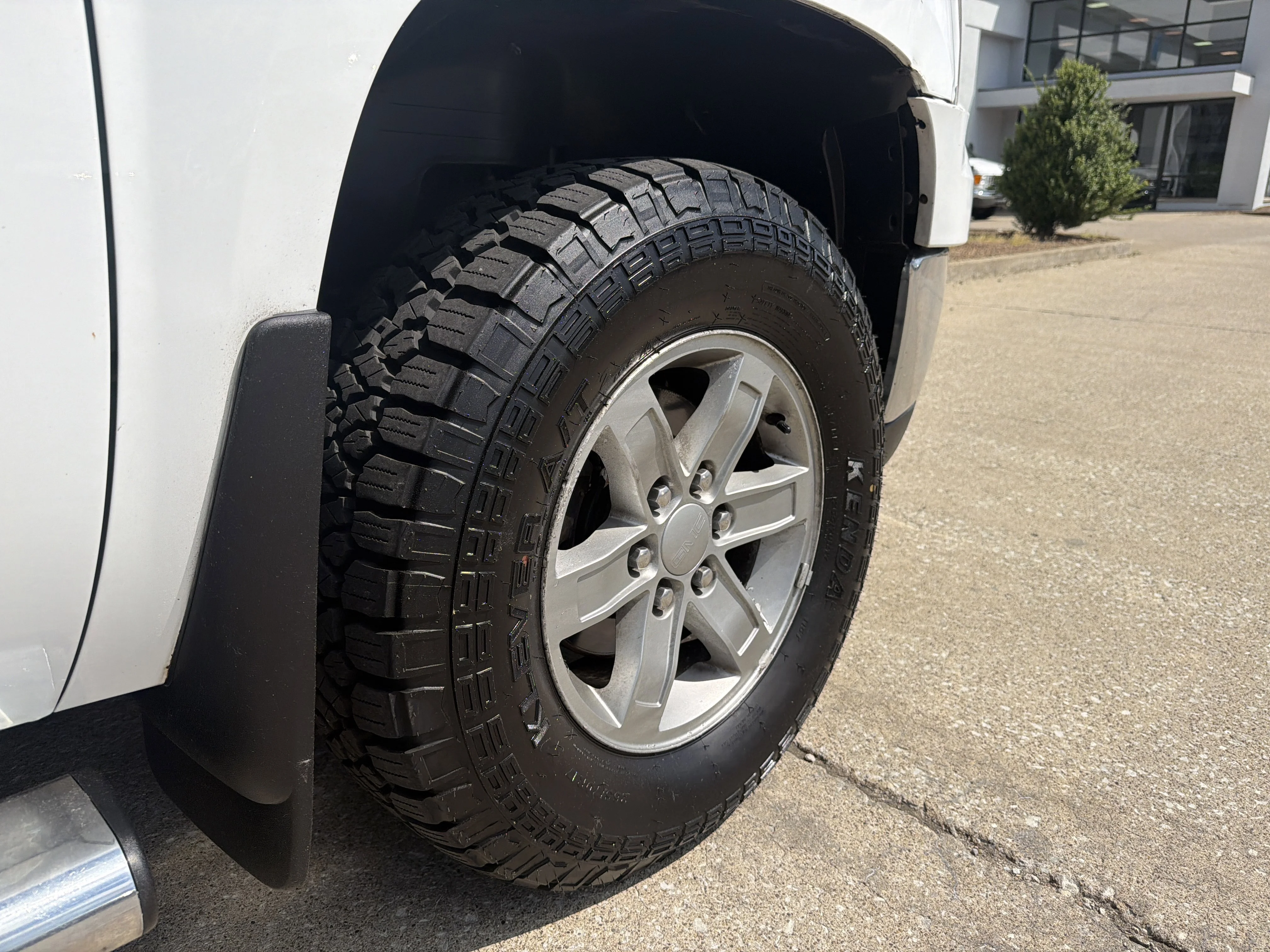 Used 2012 Summit White GMC SLE image 19