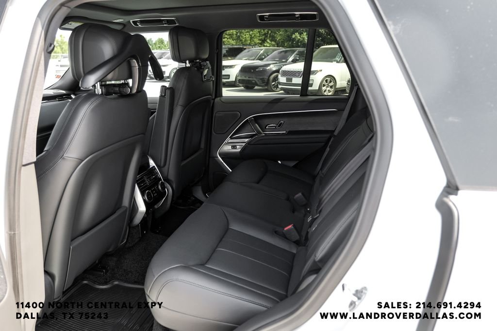New 2026 Fuji White Land Rover SE image 26